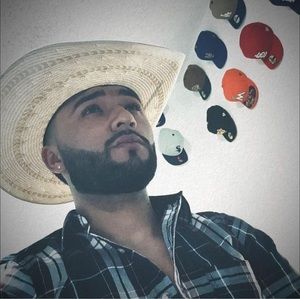 Meet your Posher, Luis diego